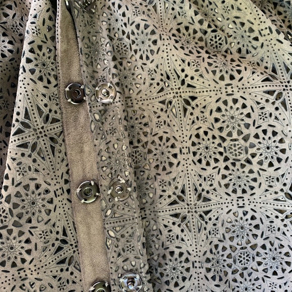🔥ECRU Suede Laser Cut Shirt/Jacket US Womens Size XS EUC - Picture 8 of 8